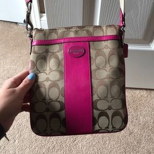 Crossbody purse
